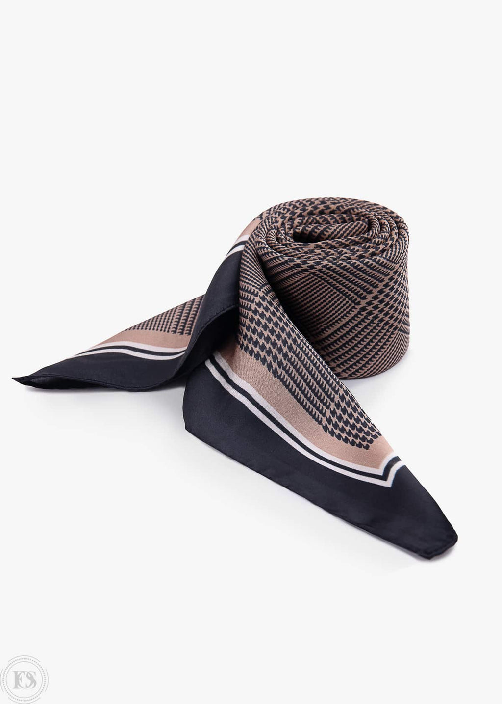 Produktbild på brun scarf, perfekt för att visa färg, material och design