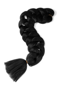 Produktbild på mjuka box braids i svart, där håret är flätat i jämna sektioner med mycket volym för en fyllig och naturlig look