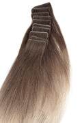 Pro tejp löshår i balayage blondbrun ton, äkta Remy-hår med silkeslen glans för naturlig, professionell hårförlängning.