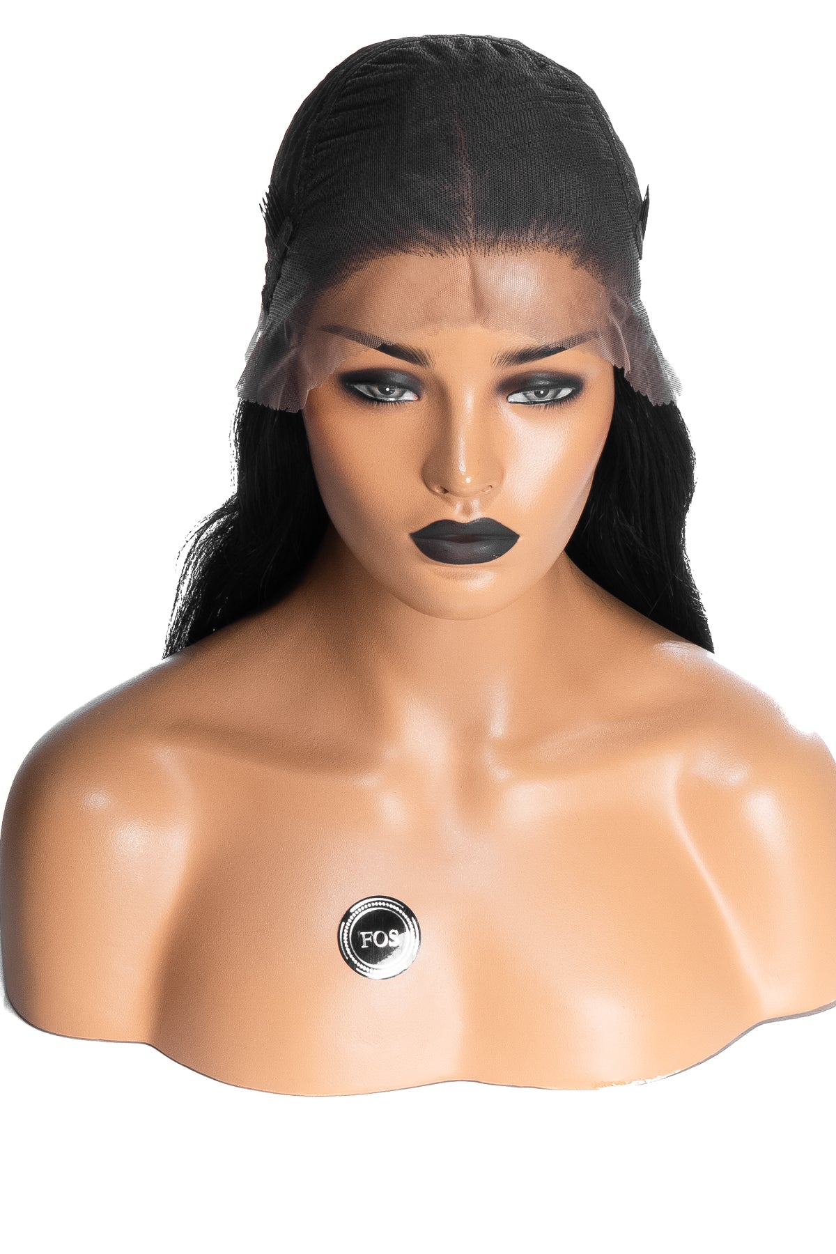 Detaljbild av skyltdocka med svart peruk, tydlig lace-framkant, lace-front peruk.