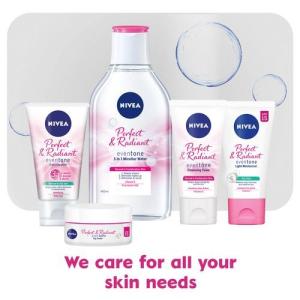 NIVEA Perfect & Radiant Micellar 3-in-1 Cleansing Water enriched with Vitamin E